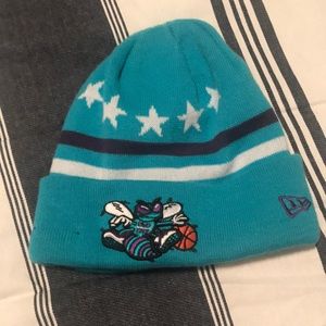 New Era Hardwood Classics Hornets Beanie
